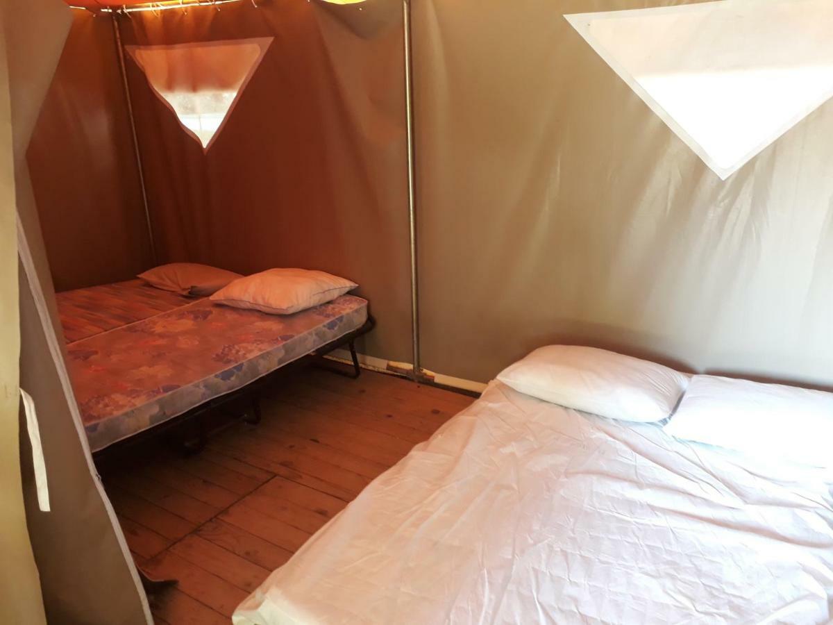 Camping Paradis Bellerive Montfrin Εξωτερικό φωτογραφία
